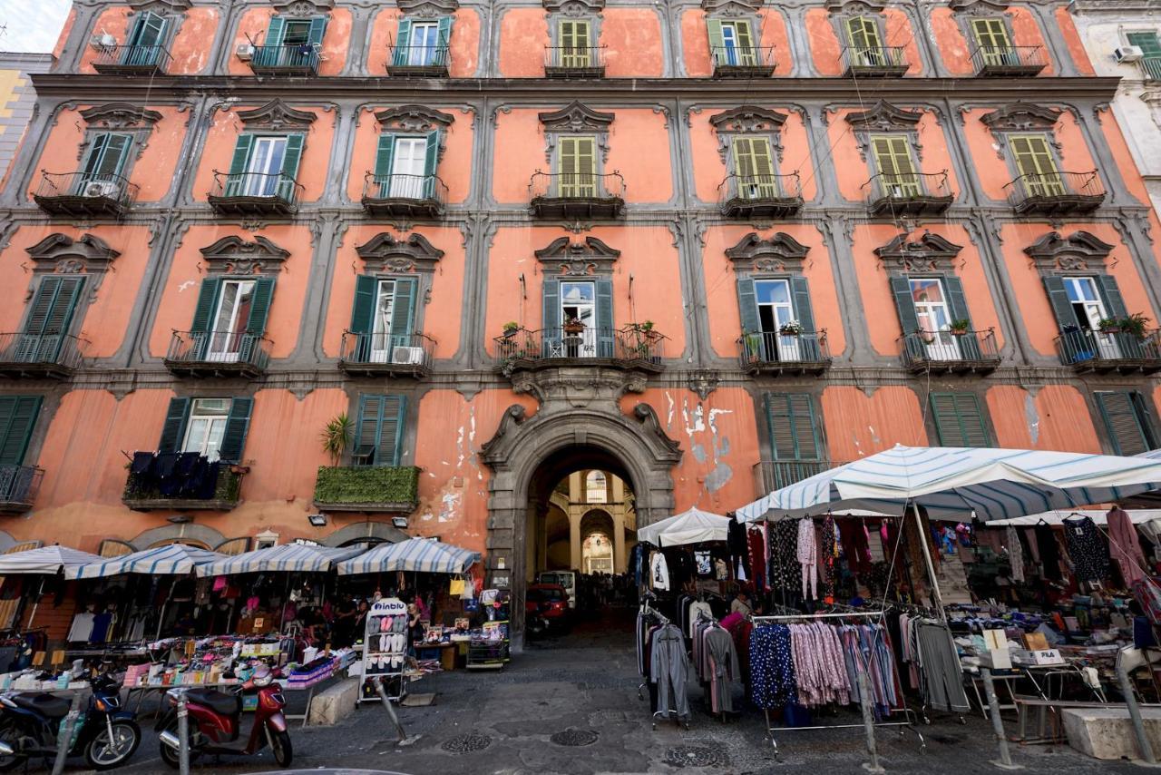 Palazzo Dello Spagnolo Suite Neapel Exteriör bild