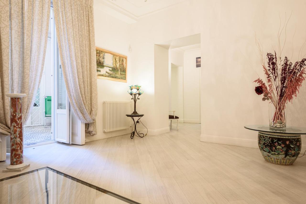 Palazzo Dello Spagnolo Suite Neapel Exteriör bild